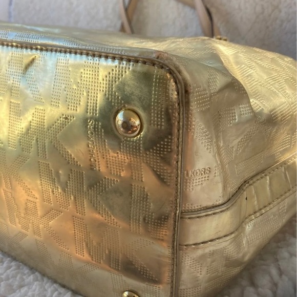 Micheal Kors tote and wallet - Picture 10 of 10